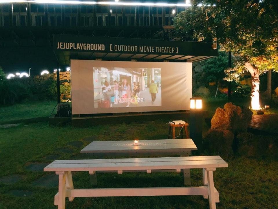 Jeju Playground Hostel Exterior photo